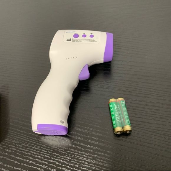 NEW Dikang medical infrared thermometer 3 Color displays - Picture 2 of 9